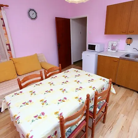 Antolovic Appartamento *